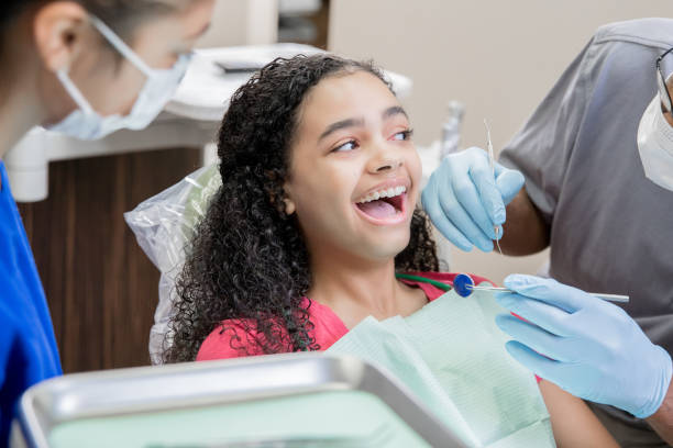 Best Emergency Broken Tooth Repair in Gages Lake, IL
